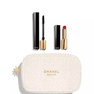 brand new CHANEL
3-Pc. Ultimate Allure Makeup Set
